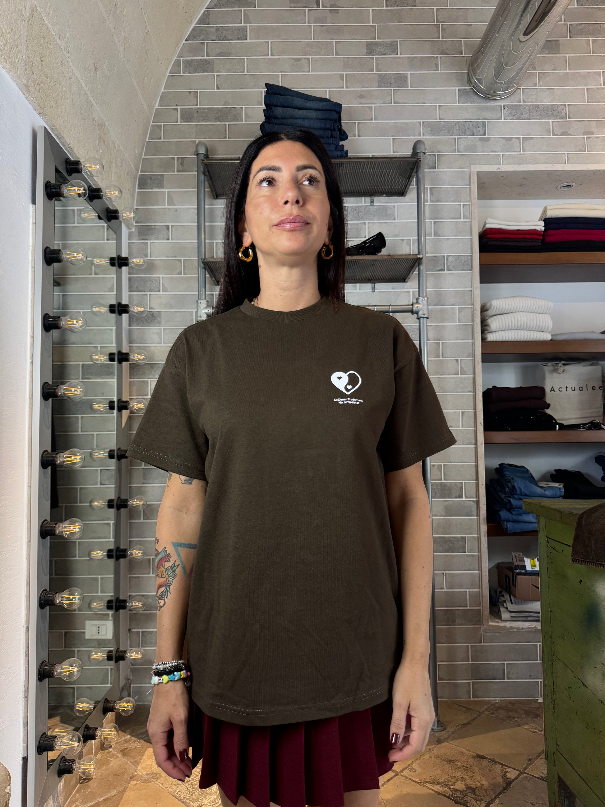 T SHIRT