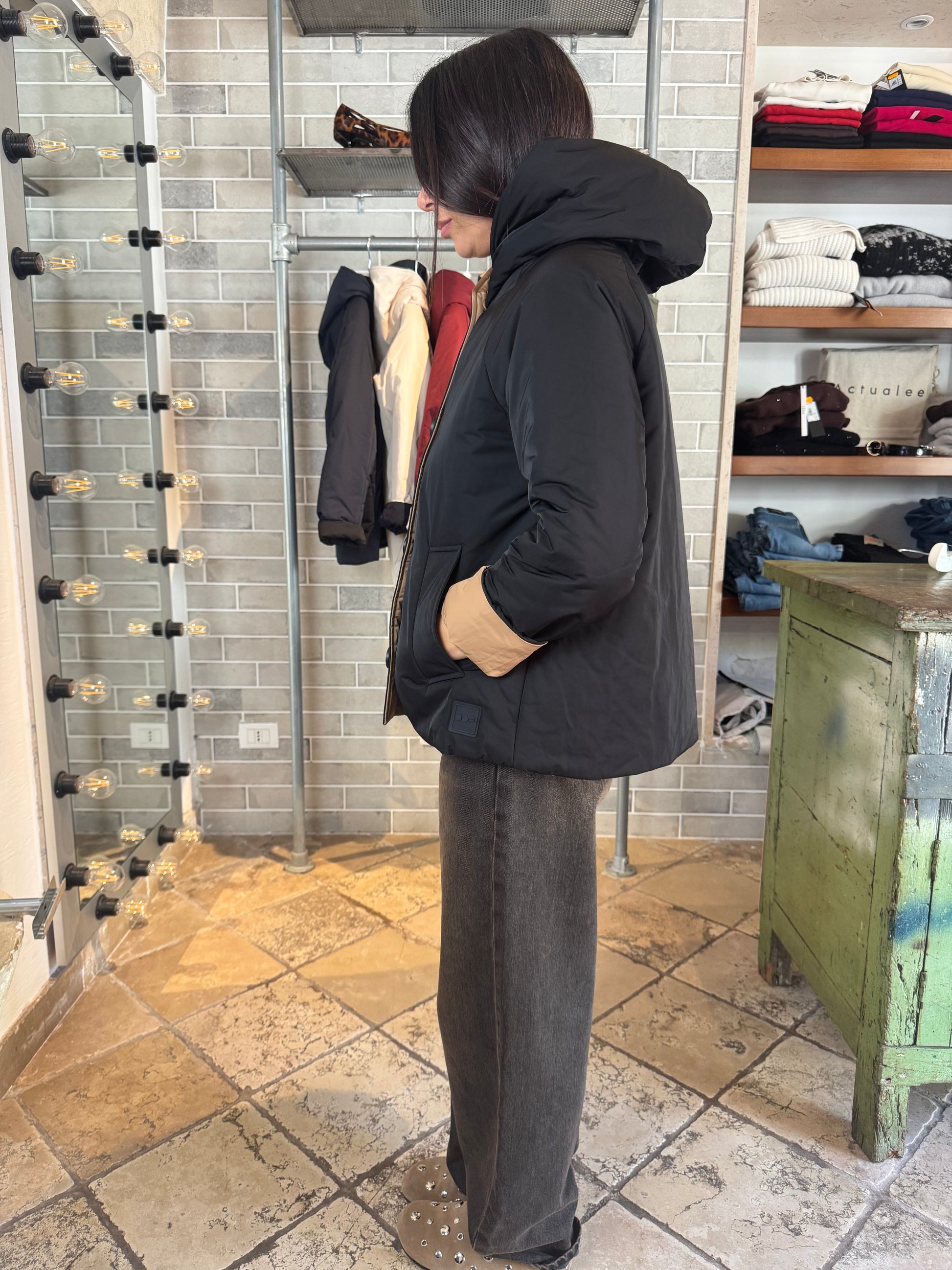 REVERSIBILE NERO CAMMELLO CORTO