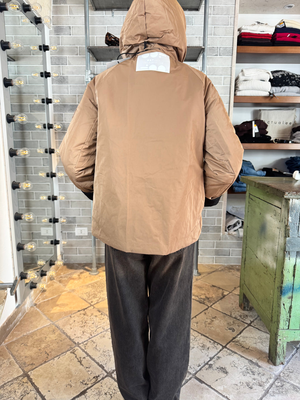 REVERSIBILE NERO CAMMELLO CORTO