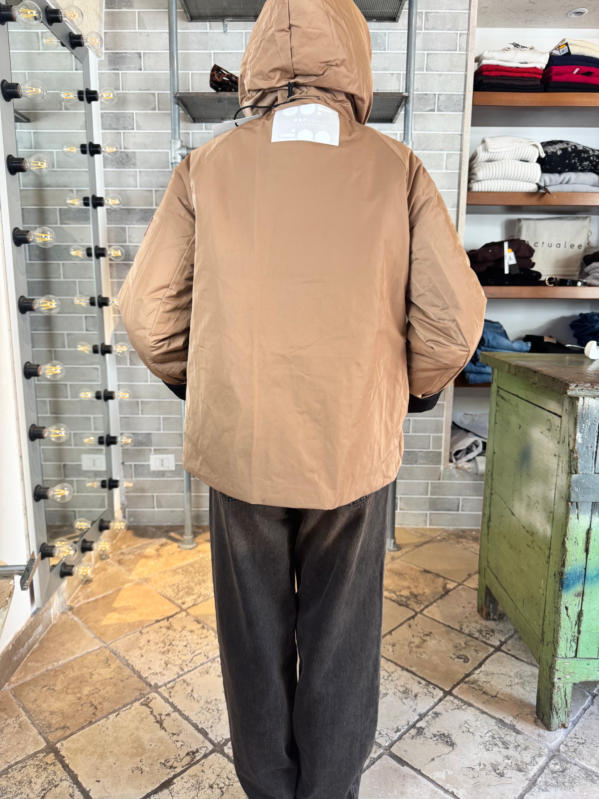 REVERSIBILE NERO CAMMELLO CORTO